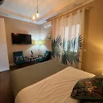 B&B Caffe Retro' 시스테르나 디 라티나
