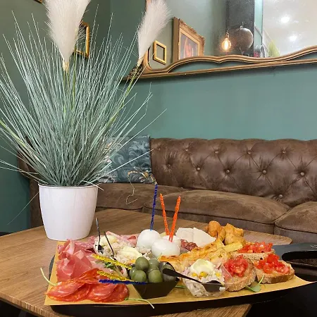 Bed & Breakfast Caffe Retro' 3*