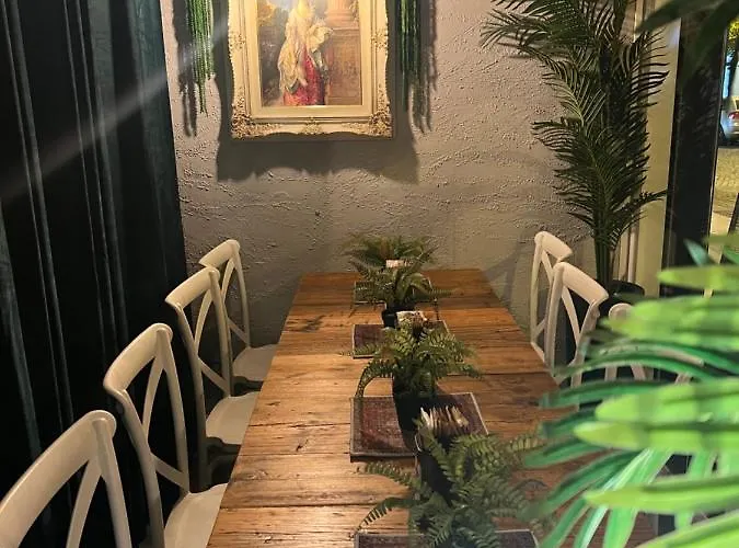 Caffe Retro' Отель типа 